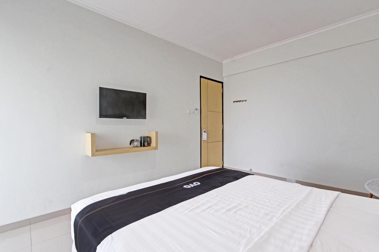 Capital O 91377 Mk Prime Syariah Hotel Semarang Exterior photo