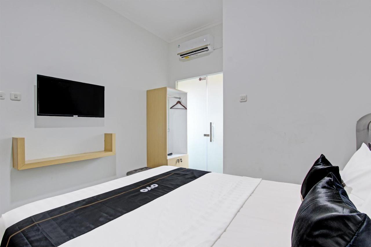 Capital O 91377 Mk Prime Syariah Hotel Semarang Exterior photo