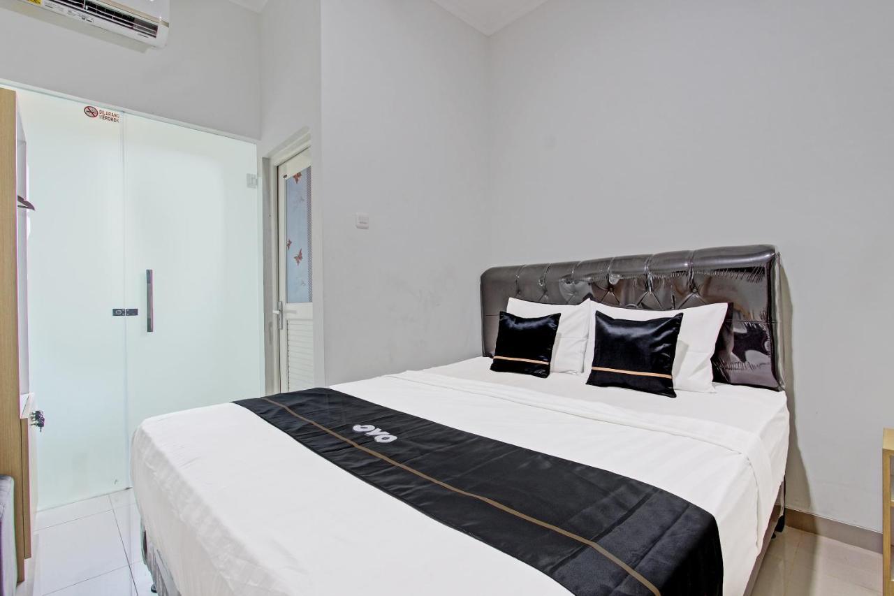 Capital O 91377 Mk Prime Syariah Hotel Semarang Exterior photo