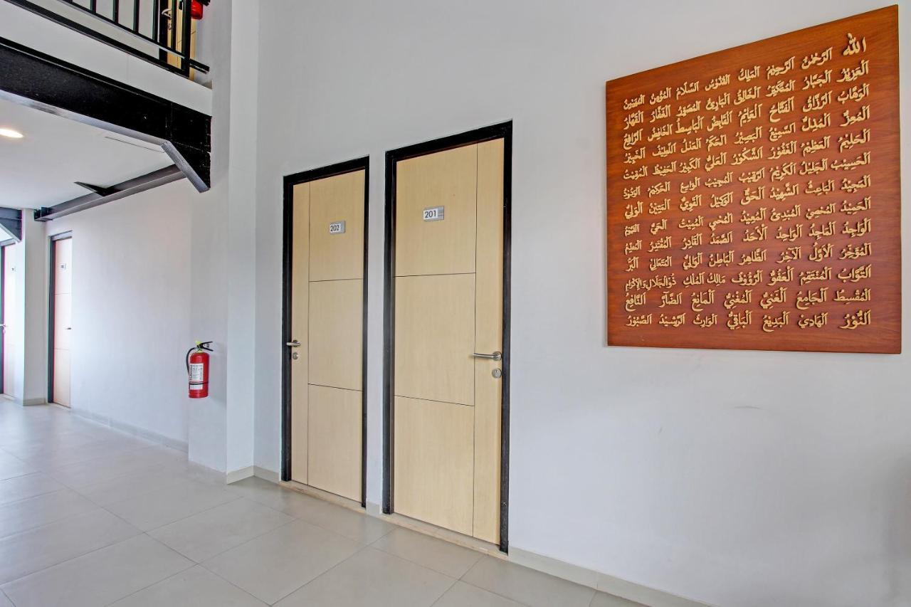 Capital O 91377 Mk Prime Syariah Hotel Semarang Exterior photo